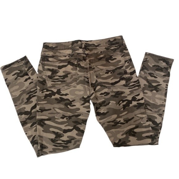 Rich & Skinny Jeans | Gray Camo | Size 28, 29” Inseam - Picture 3 of 6